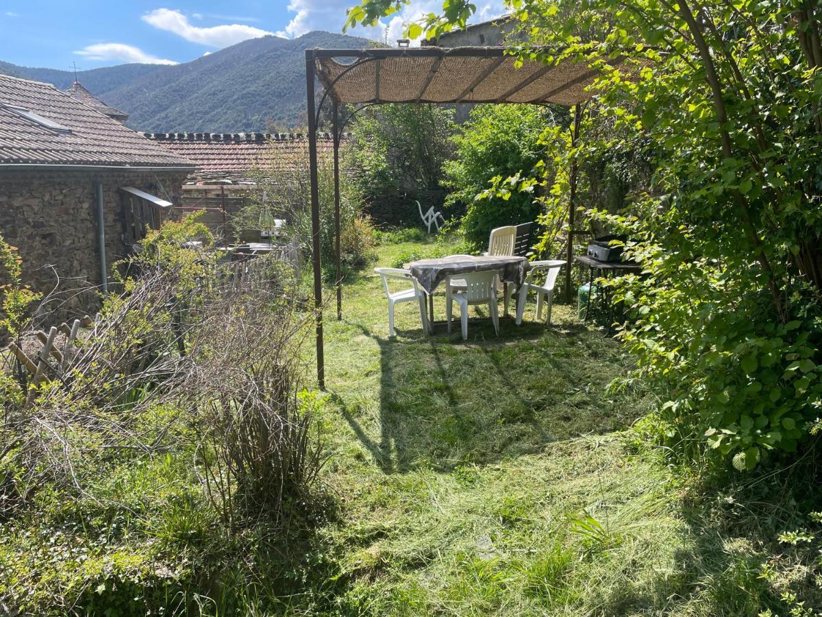 Charmant Petit Gite Au Coeur De L'Ardeche Saint-Melany Eksteriør billede